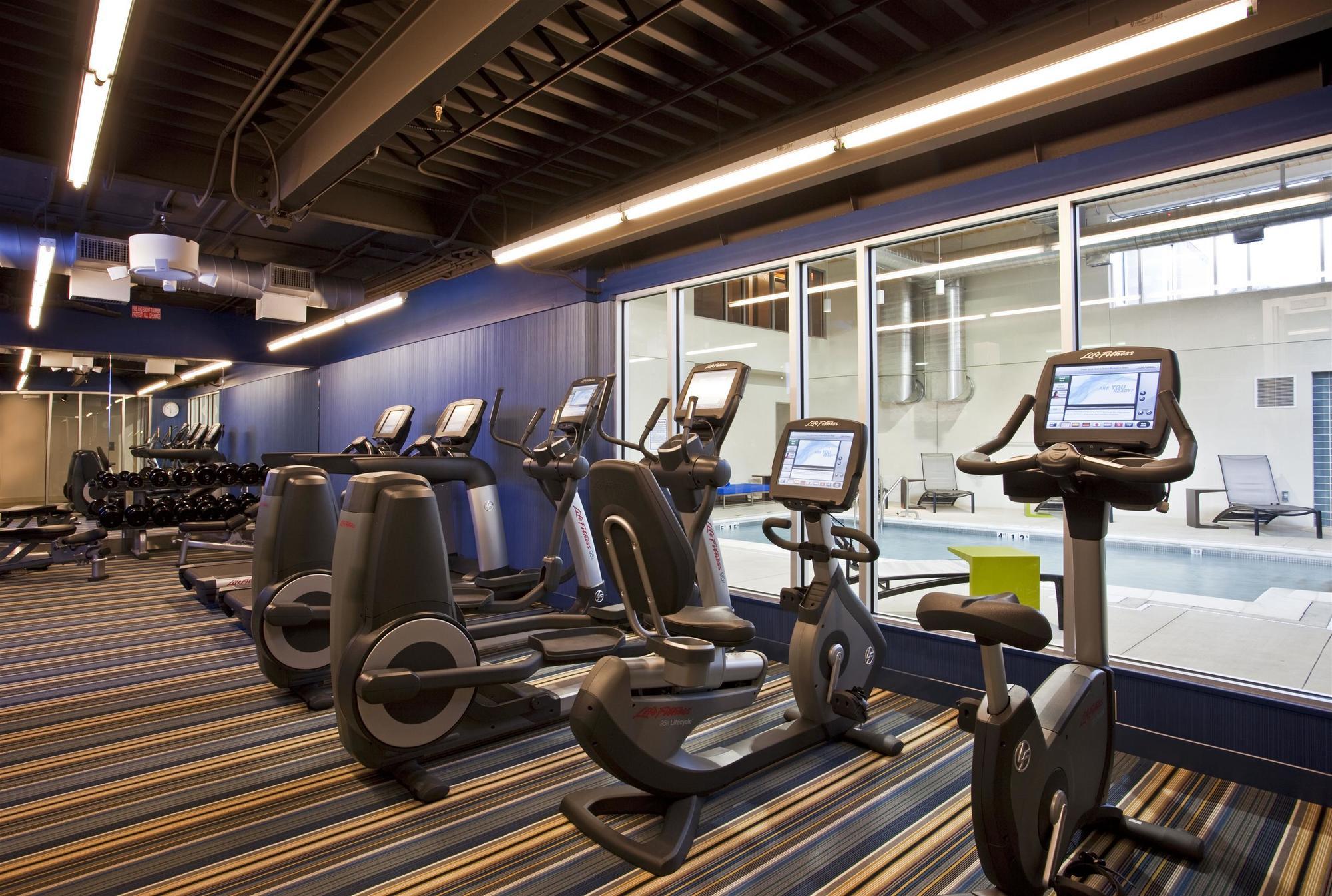 Aloft Birmingham Soho Square Hotel Homewood Facilities photo
